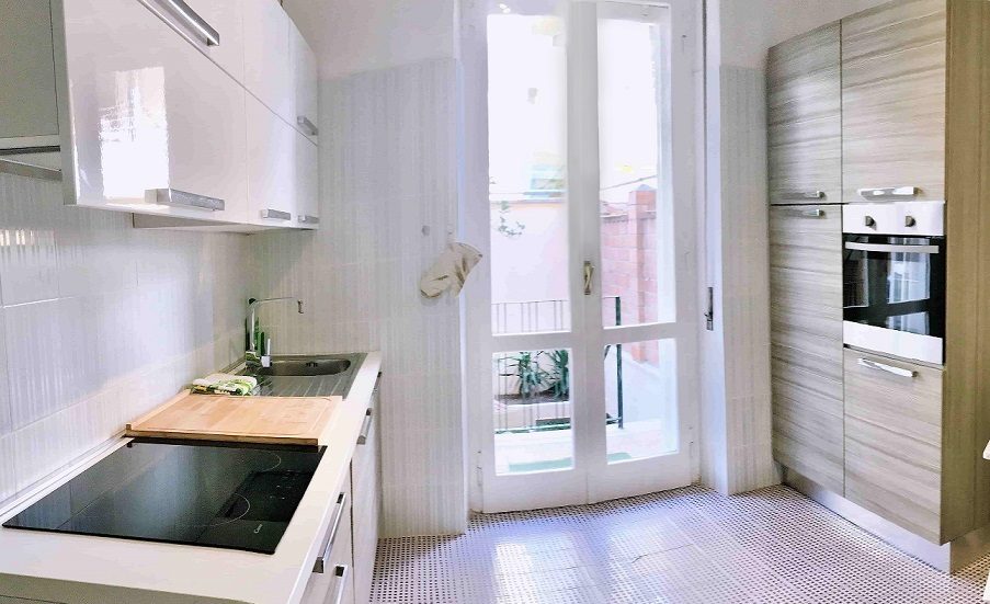 Araxi Flat Kitchen